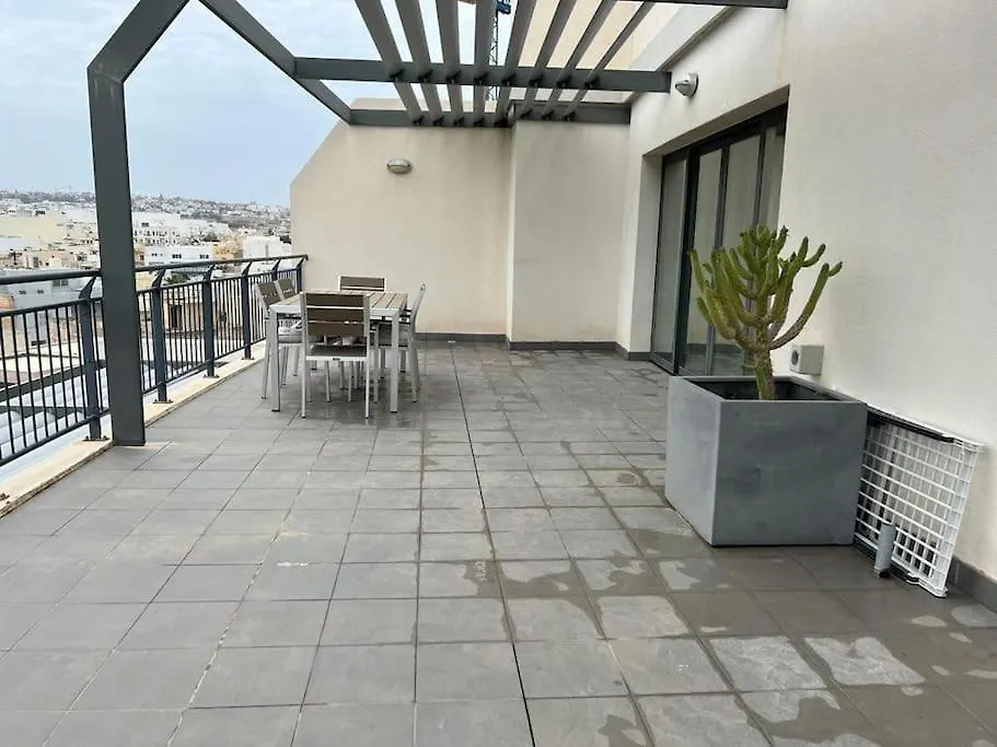 Luxury 3-Bedroom Apartment In St Julians Saint Julian's 0*,